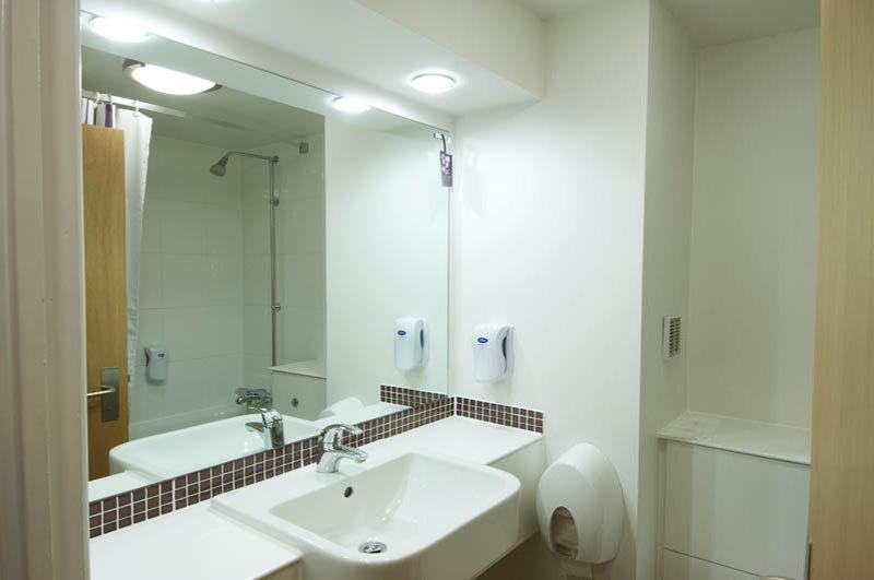 נאנטוויץ' Premier Inn Premier Inn Crewe מראה חיצוני תמונה